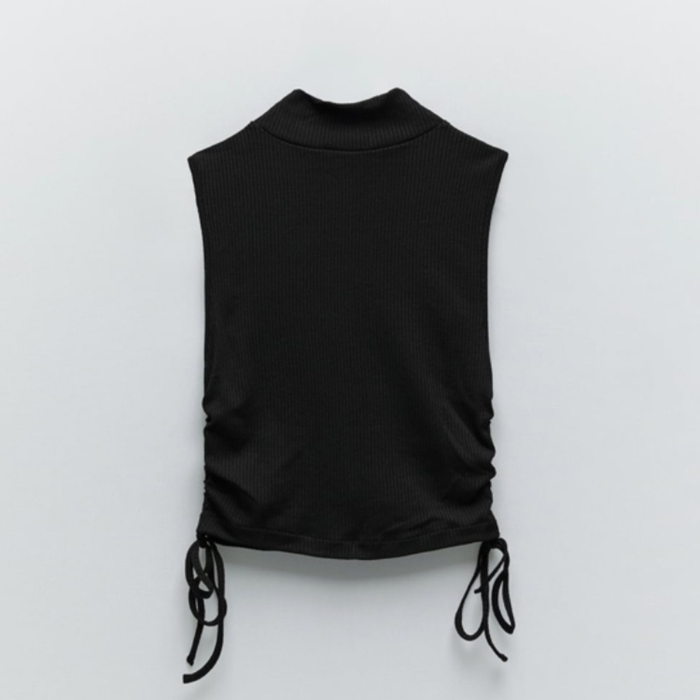 𝗡𝗪𝗧 𝗭𝗮𝗿𝗮 • Side Ruched Top - Picture 3 of 5